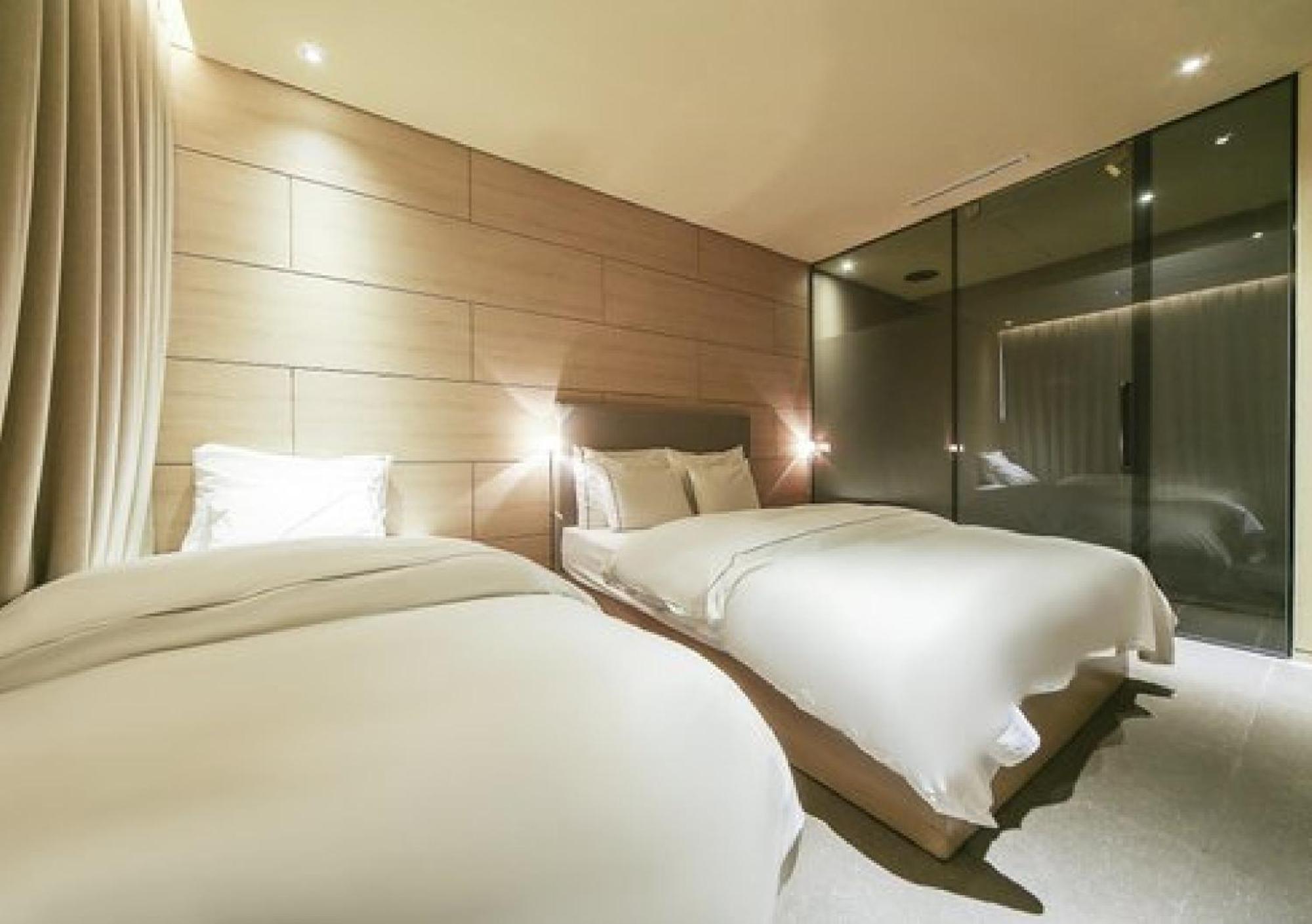 Hotel The Designers Jongro Seoul Bagian luar foto